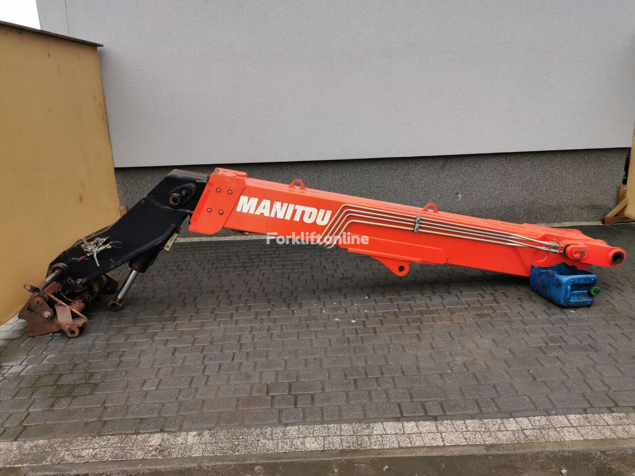 Manitou forklift boom