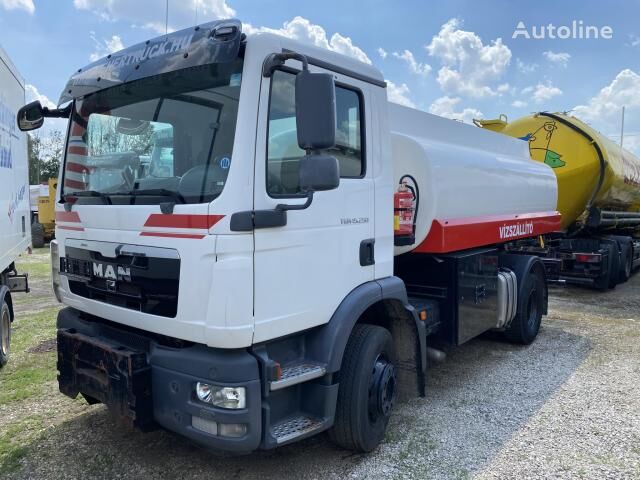 camion cisternă combustibil MAN TGM 15.250