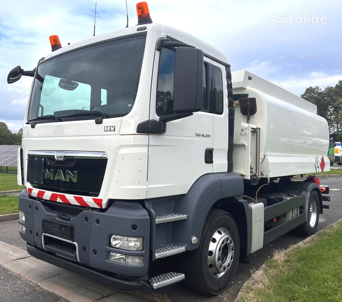 MAN TGS 18.320  fuel truck