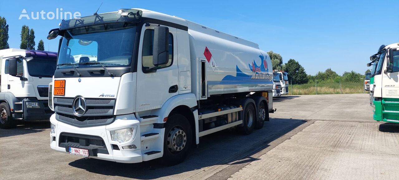 Mercedes-Benz Antos fuel truck