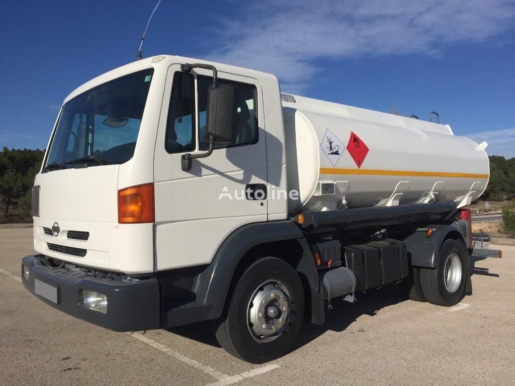 Nissan Atleon fuel truck