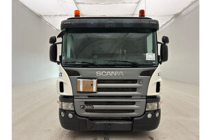 nákladní vozidlo na přepravu pohonných hmot Scania P360 - 6x2