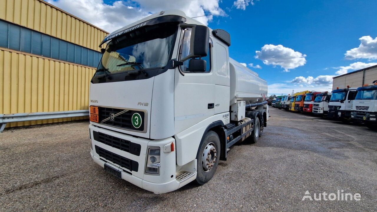 Volvo FH 420 camión de combustible