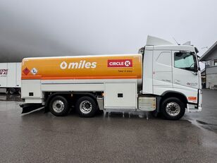 Купить бензовоз Volvo FH500 Tankbil - HMK Bilcon tankpåbygg, 18 m³, 4 kammer - Изображение 5 | Autoline GE Бензовоз Volvo FH500 Tankbil - HMK Bilcon tankpåbygg, 18 m³, 4 kammer | Изображение 5 - Autoline