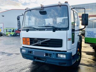 nákladní vozidlo na přepravu pohonných hmot Volvo fl 618