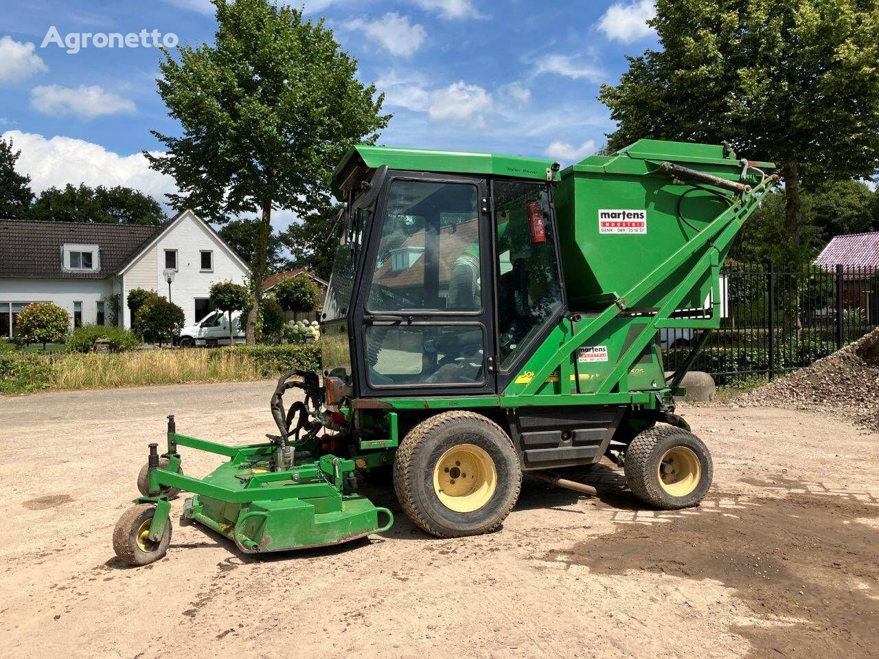 газонокосилка John Deere 1505