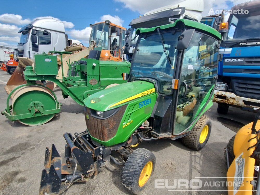 трактор газонокосилка John Deere 1026R