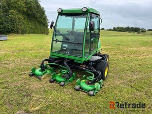 John Deere 3245 C lawn tractor