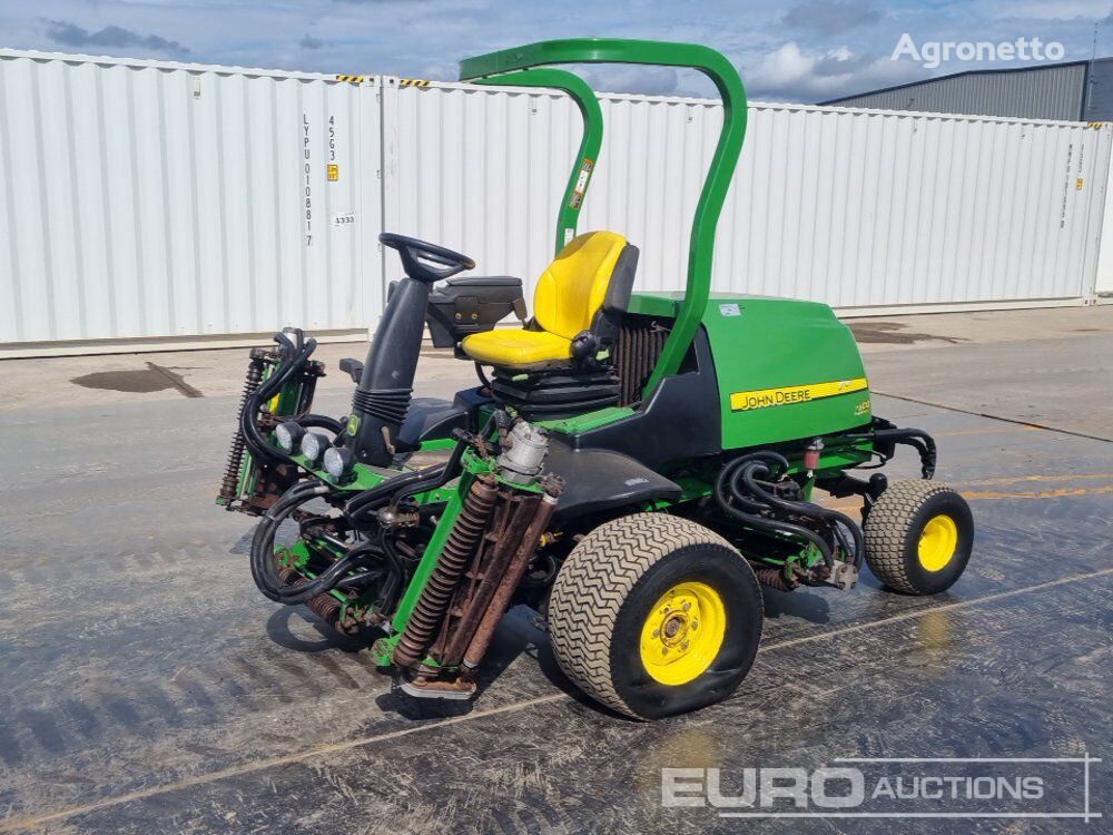 John Deere 7500 芝生トラクター