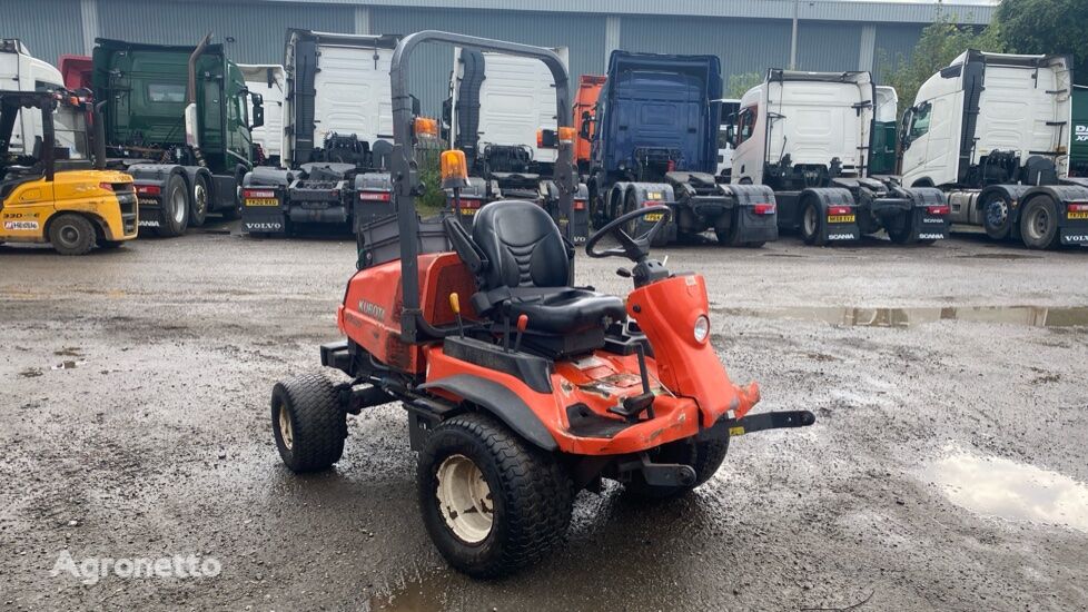 Kubota F3680 fűnyíró traktor