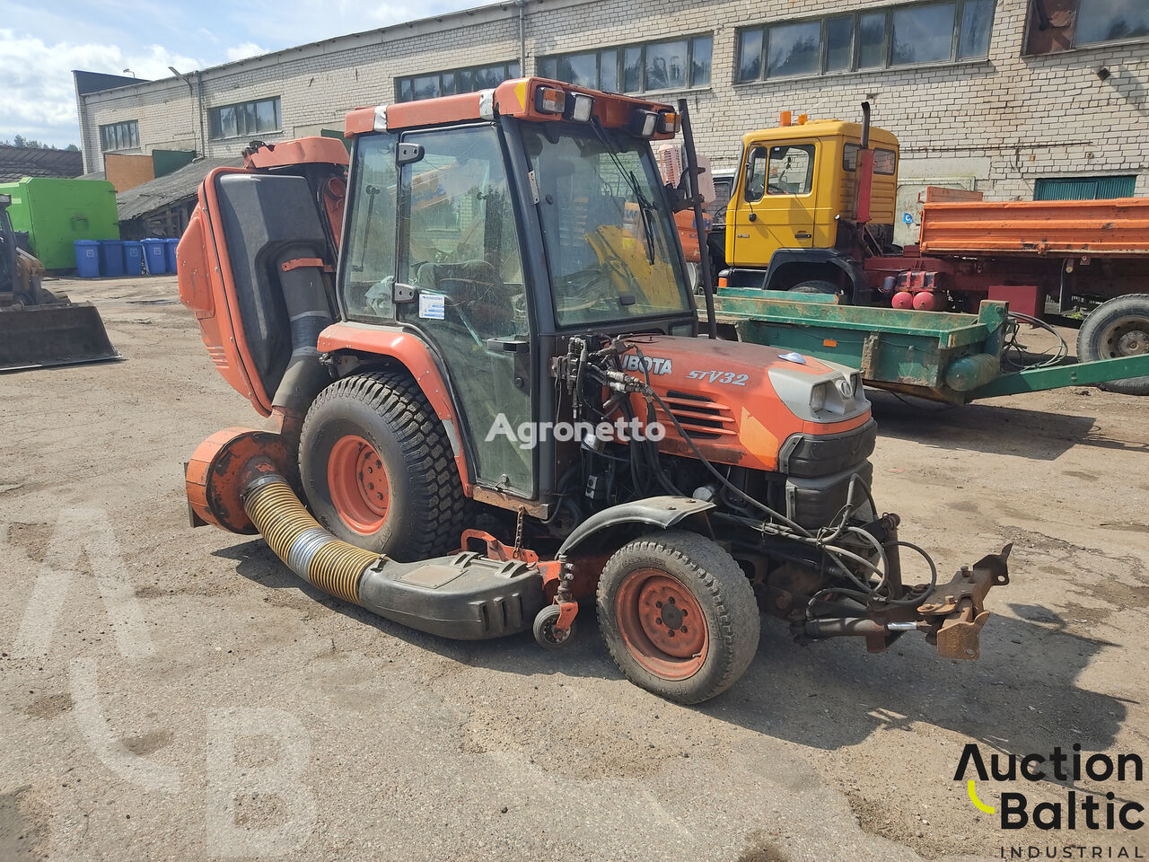 трактор газонокосилка Kubota STV 32