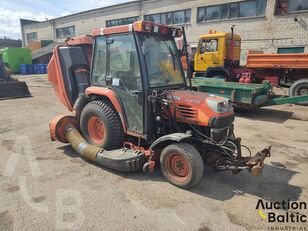 tracteur tondeuse Kubota STV 32