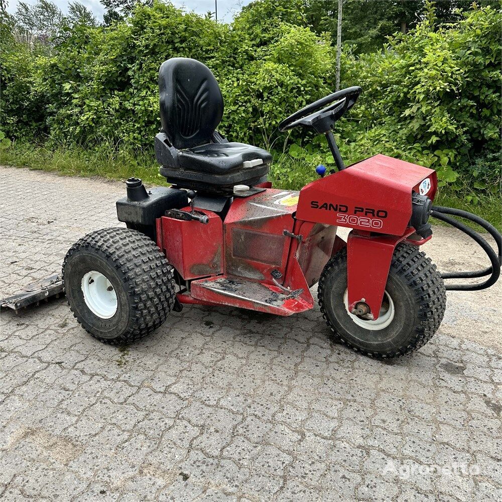 vejos traktorius Toro Sand Pro 3020