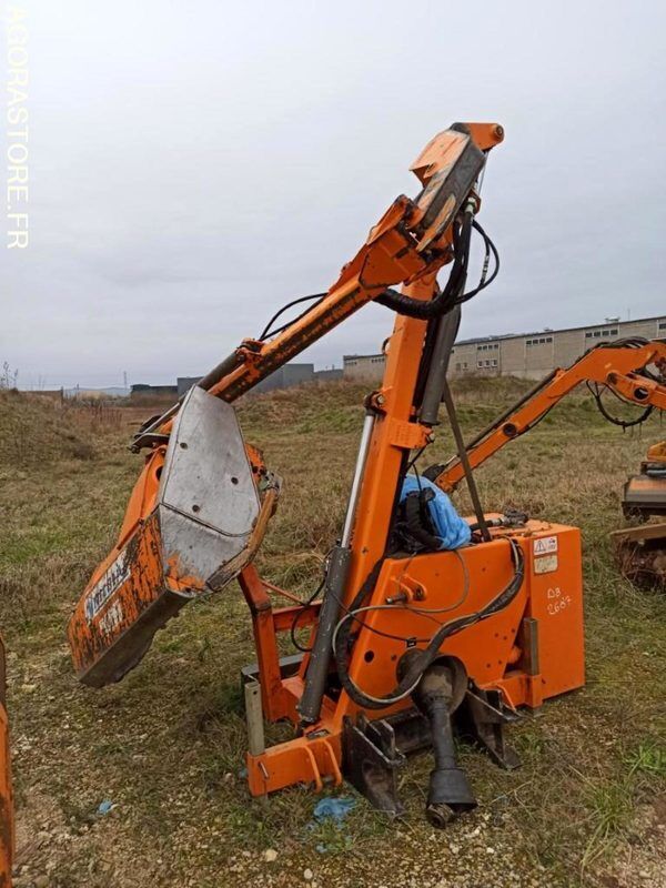 Nicolas ORIGINE 5400 A yol kenarı biçme makinesi