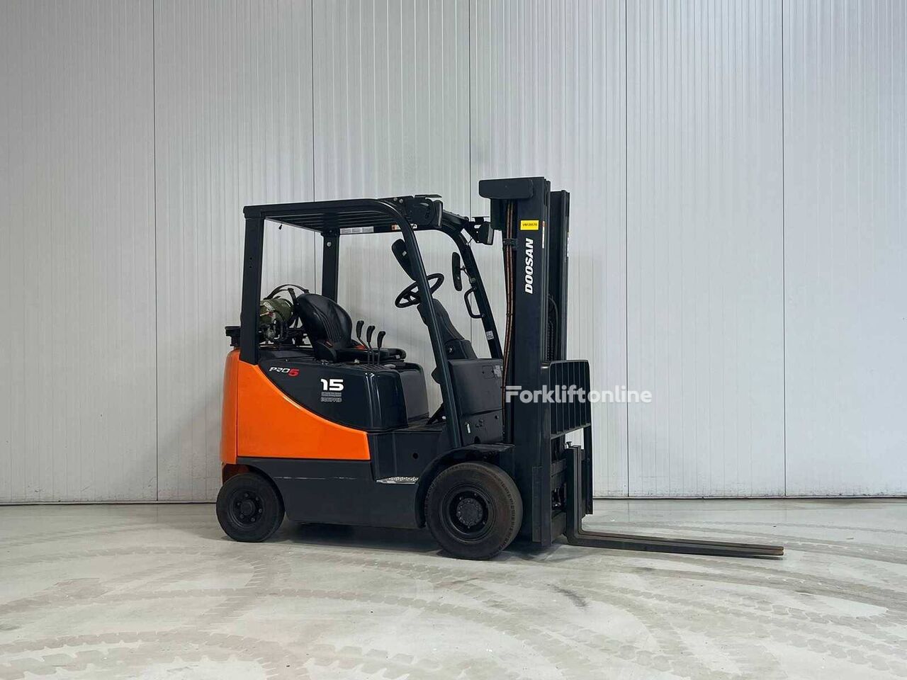 Doosan G15S-5 kaasukäyttöinen trukki