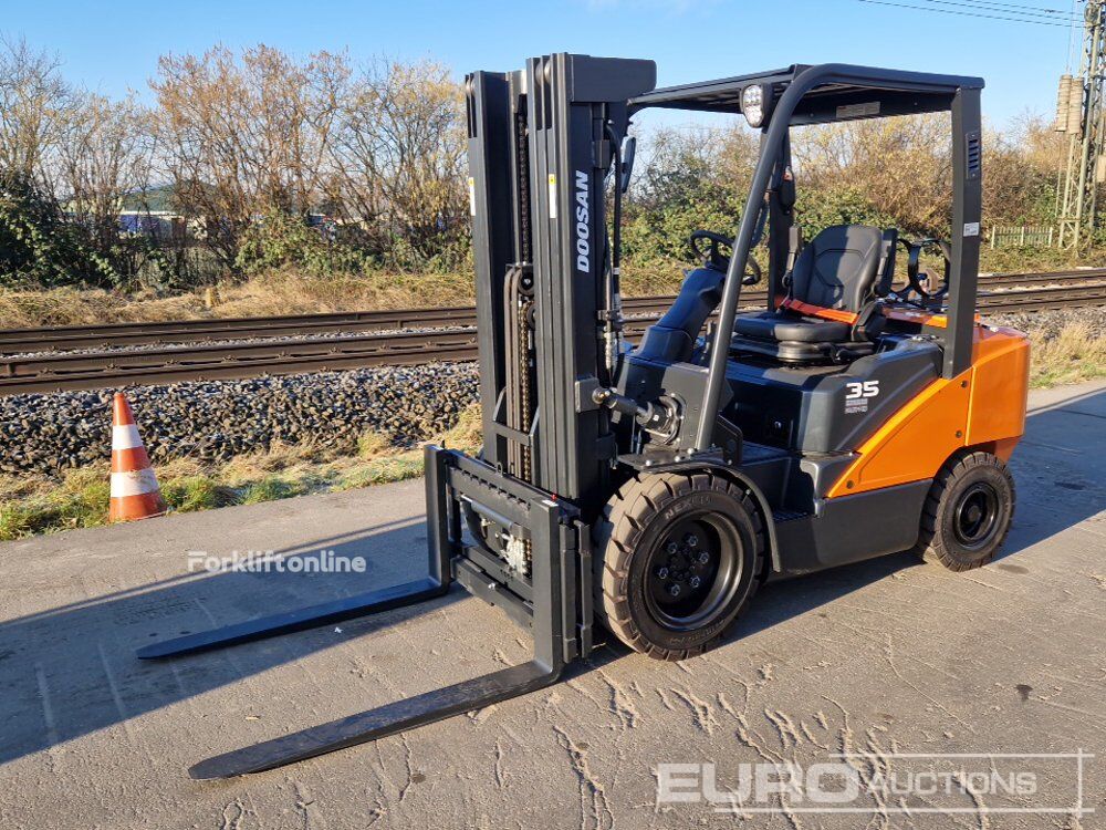 جديد رافعة شوكية تعمل بالغاز Doosan G35EC-7