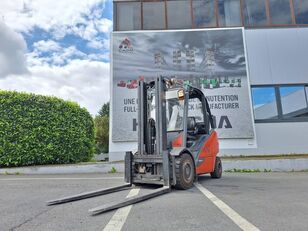 Fenwick H30 T - 02 gas forklift