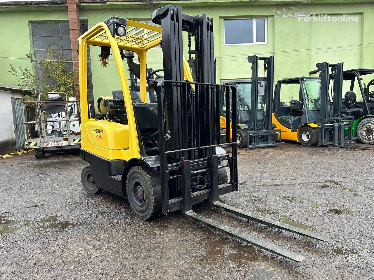 Hyster H1.6 FT gas forklift