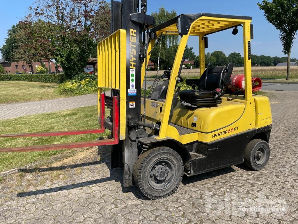 Hyster H25 gas forklift