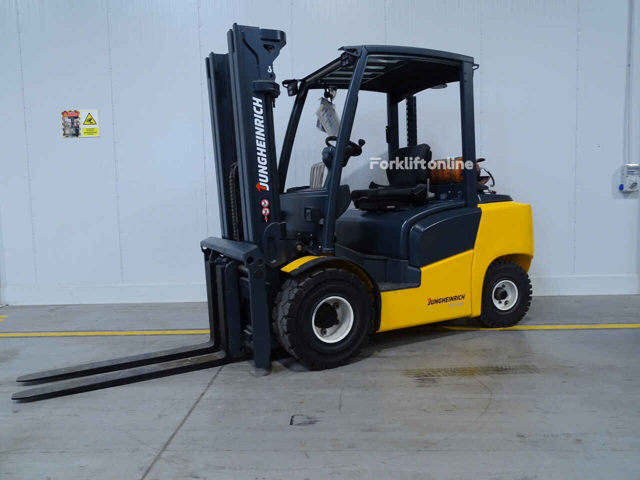 Jungheinrich TFG 430 gas forklift - Forkliftonline