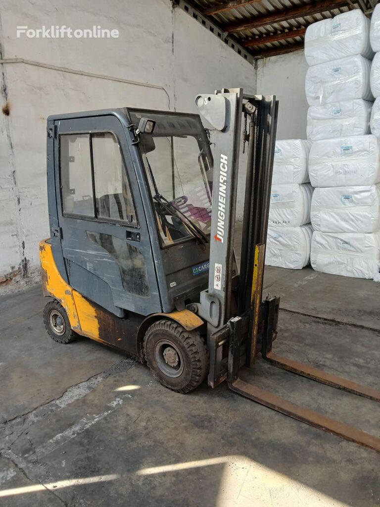 Jungheinrich TGF 316 gas forklift