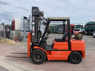 Komatsu FG30-11 gas forklift