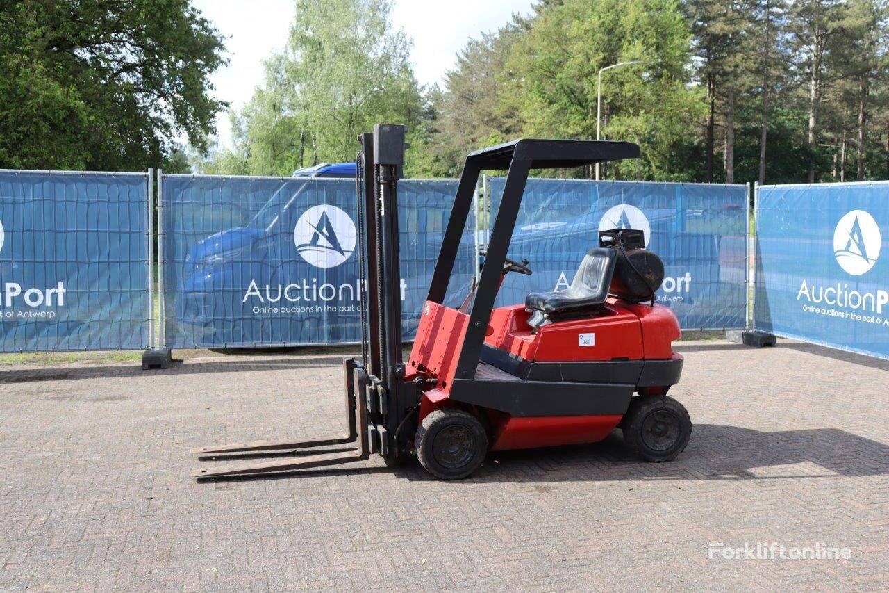 Linde H15T gas forklift