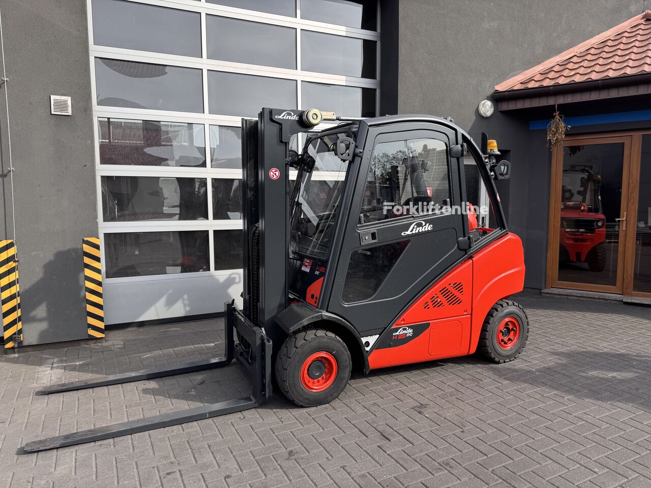 Linde H25T-02 (022) gas forklift for sale | Forkliftonline US Linde H25T-02 (022) gas forklift - Forkliftonline