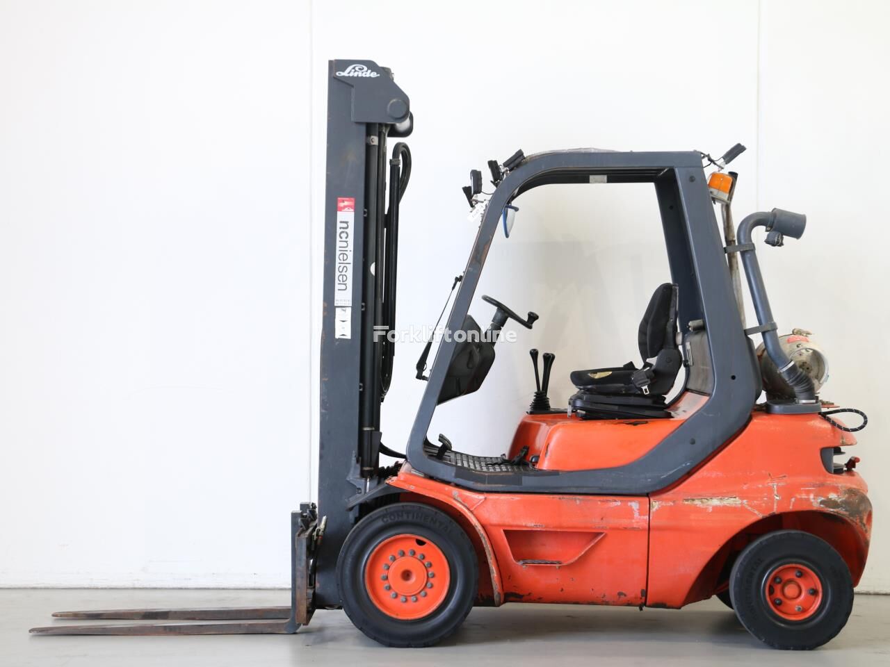 Linde H25T/351 gas forklift