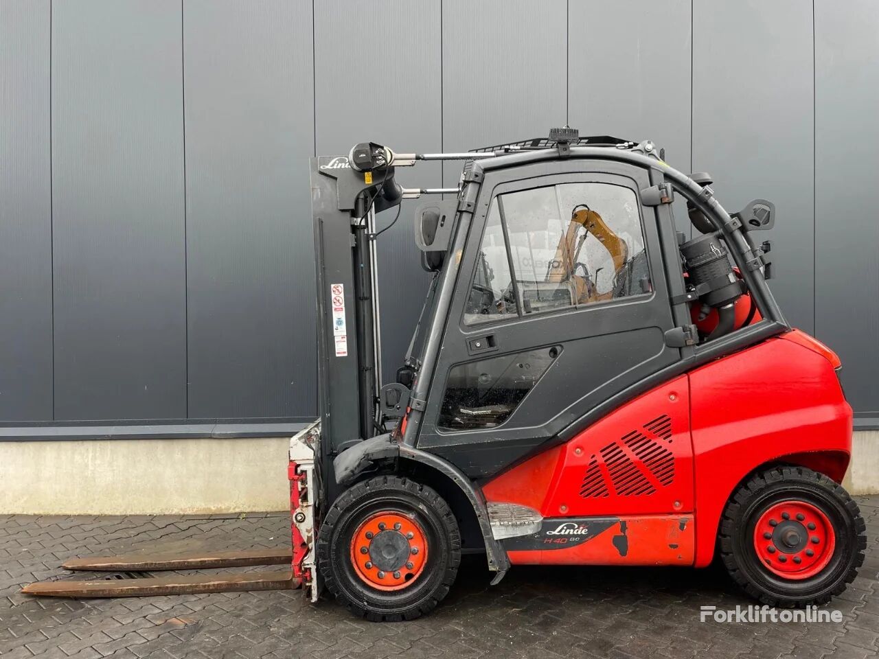 chariot élévateur à gaz Linde H40T-02