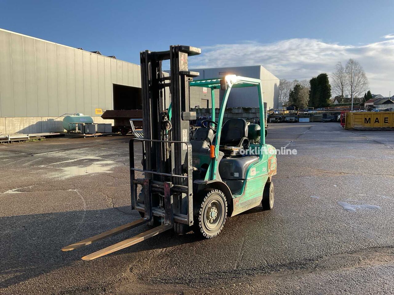 Mitsubishi FG25N gas forklift