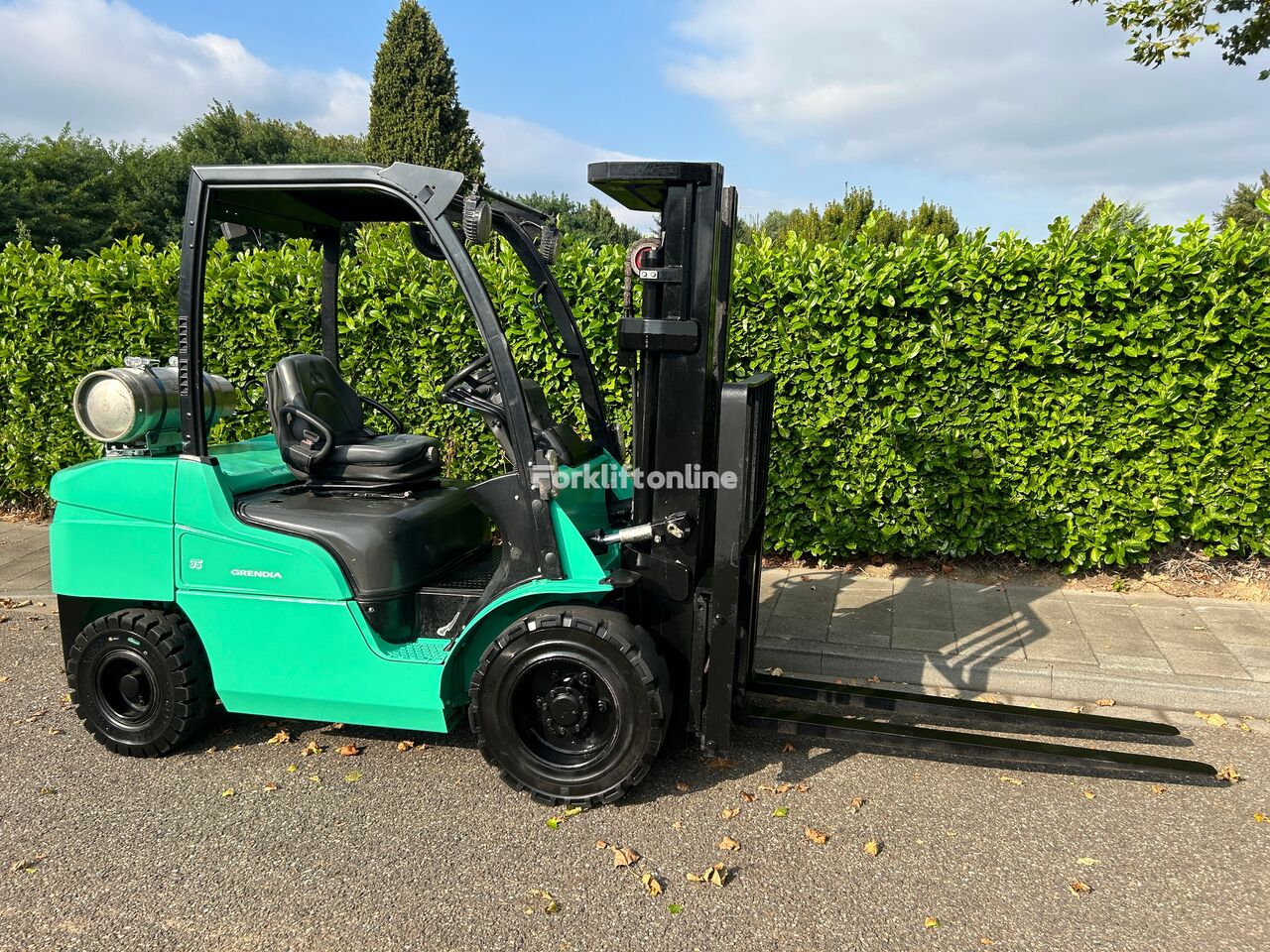 chariot élévateur à gaz Mitsubishi FG35 N