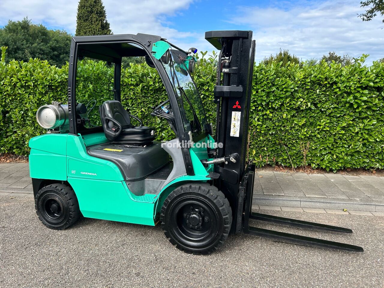 Mitsubishi FG35N LPG gas forklift