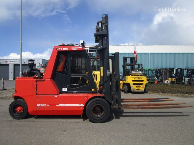 Mora M100C gas forklift