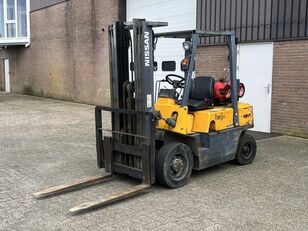 Nissan PJ02 Triplo mast / Freelift / Hefhoogte 470cm / 2 Ton / LPG / Go gas forklift