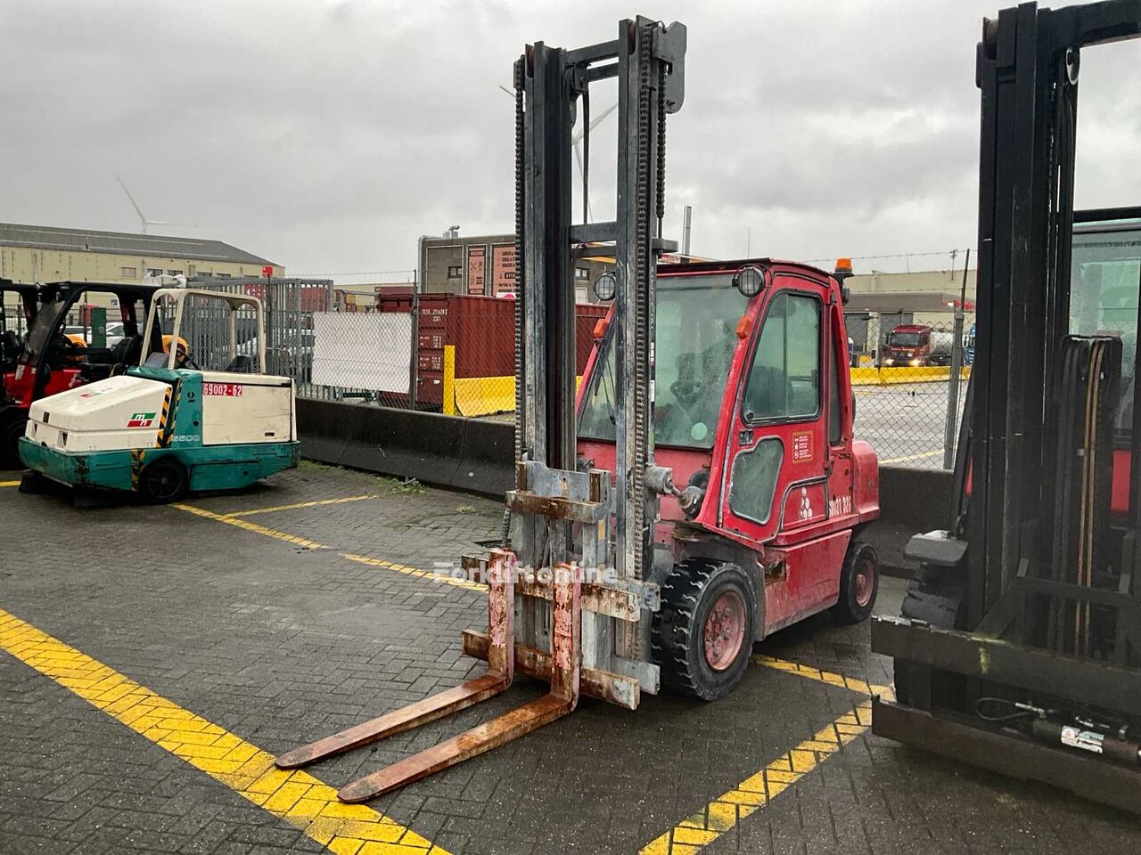 Nissan UG1D2A30LQ gas forklift