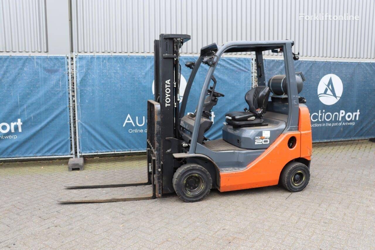 Toyota 02-8FGKF20 gas forklift