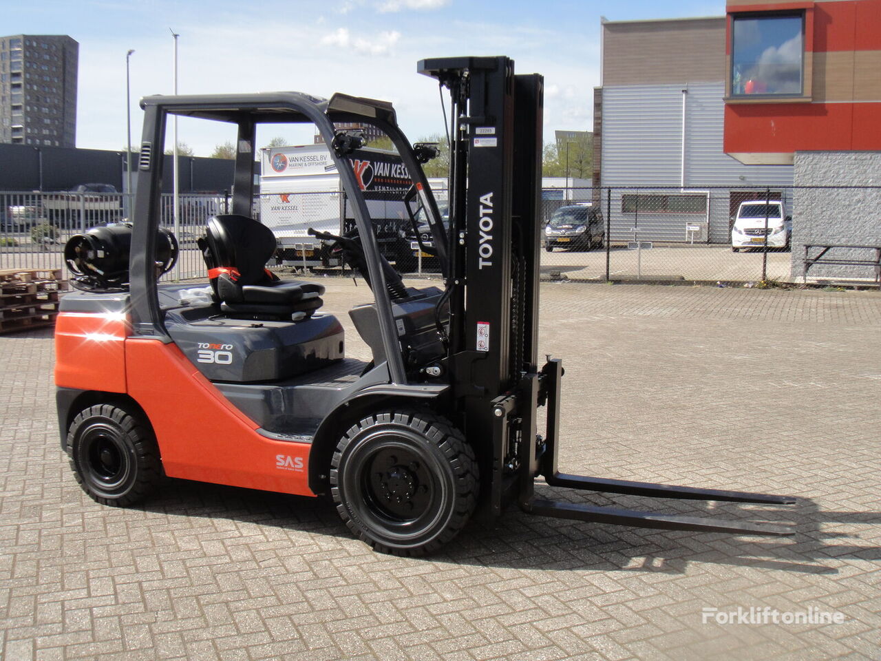 new Toyota 8FGF gas forklift