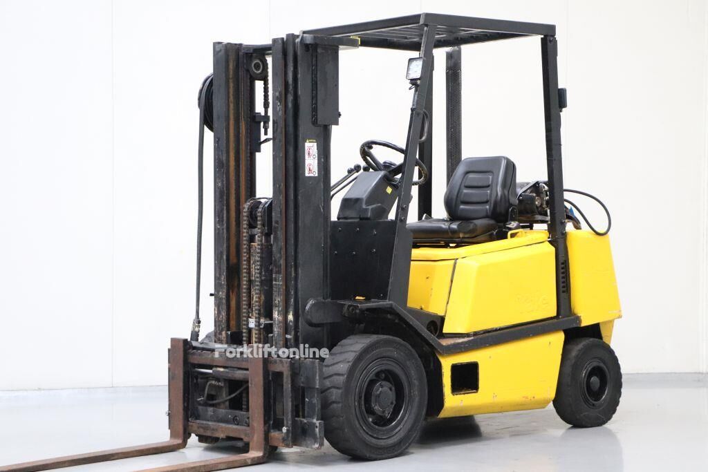 Yale GLP25 gas forklift