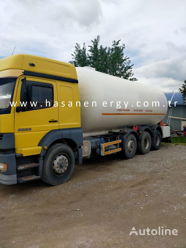 Mercedes-Benz gas tank truck