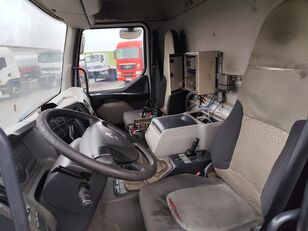 Venta de Renault Premium 280DXI camión cisterna de gas - Imagen 8 | Autoline UY Renault Premium 280DXI camión cisterna de gas | Imagen 8 - Autoline