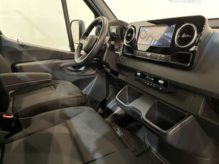 شاحنة نقل المواد الزجاجية Mercedes-Benz Sprinter 317 CDI L3 RWD Automaat