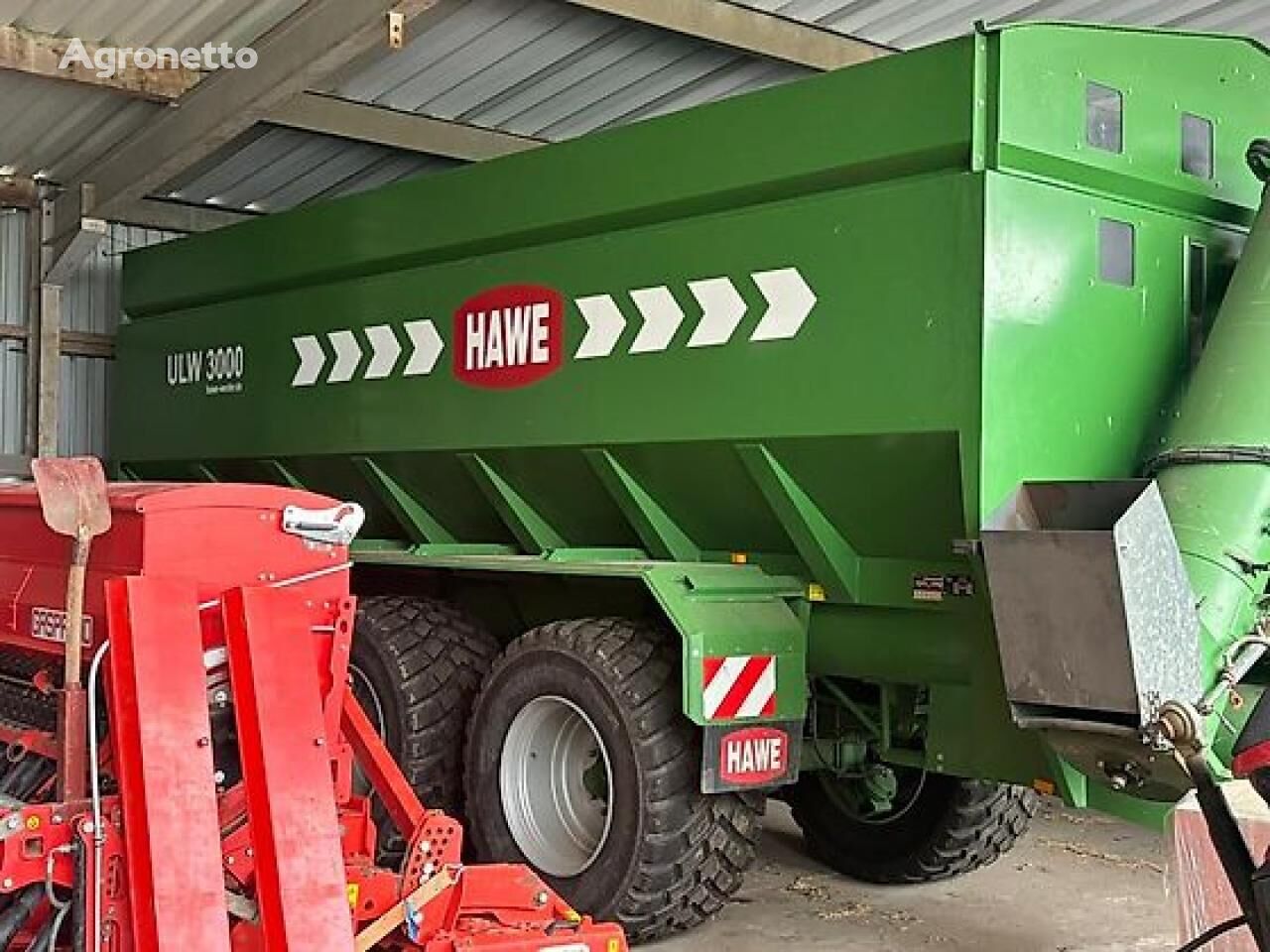 HAWE ULW 3000 Tridem grain cart