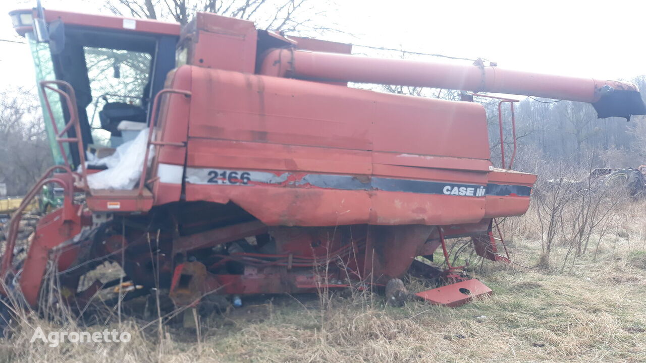 Case IH 2166 grain harvester