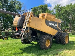 Caterpillar Lexion 580R grain harvester