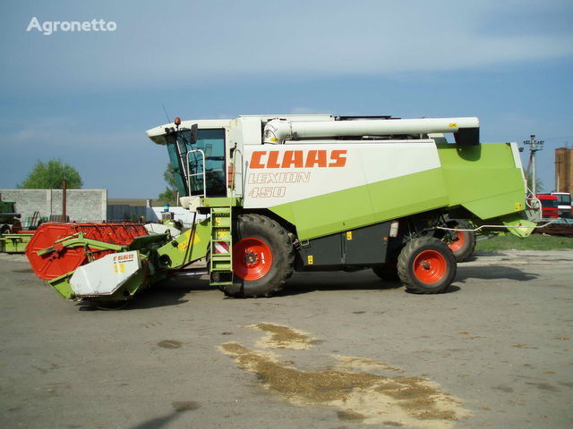 Claas 450 LEXION grain harvester