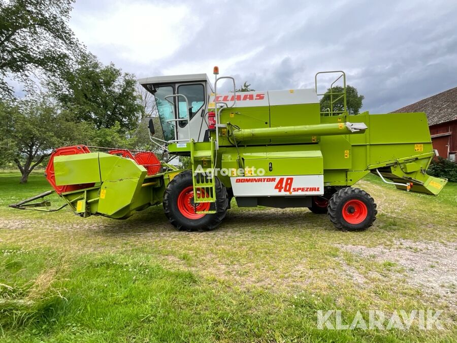 Claas Dominator 48 Spezial grain harvester