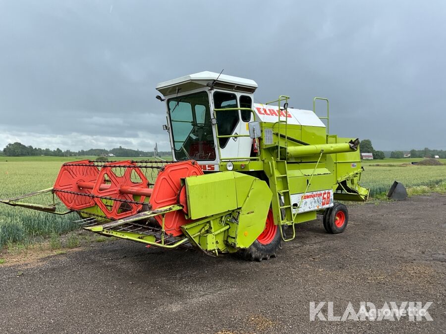 зерноуборочный комбайн Claas Dominator 58