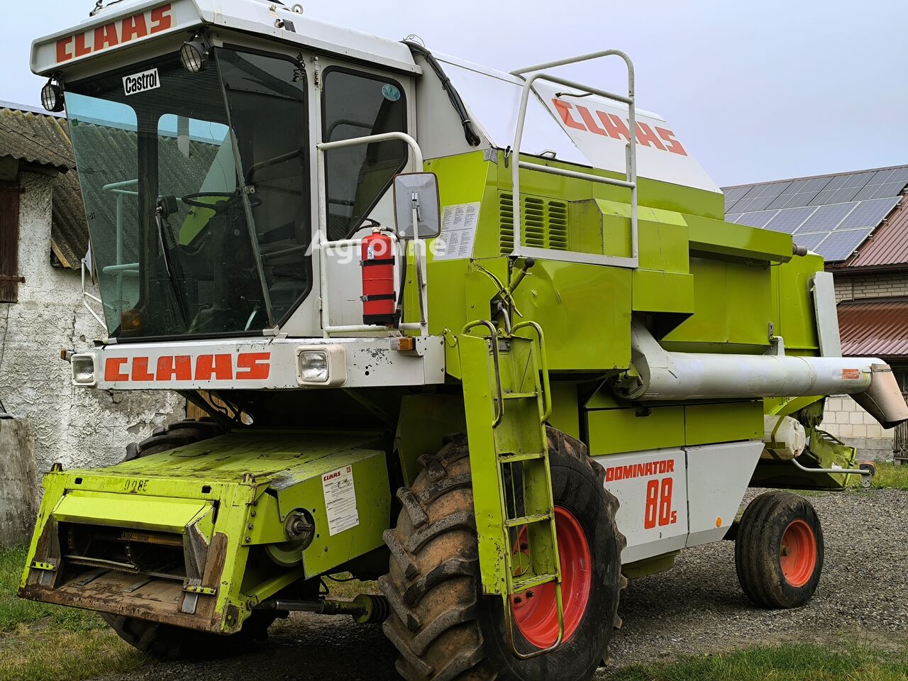Claas Dominator 88s grain harvester - Agroline