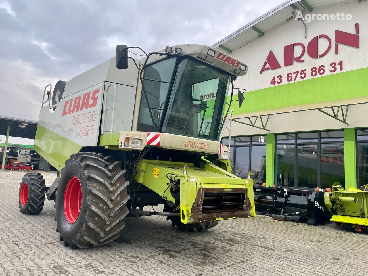 Claas LEXION 420 kombajn za žito